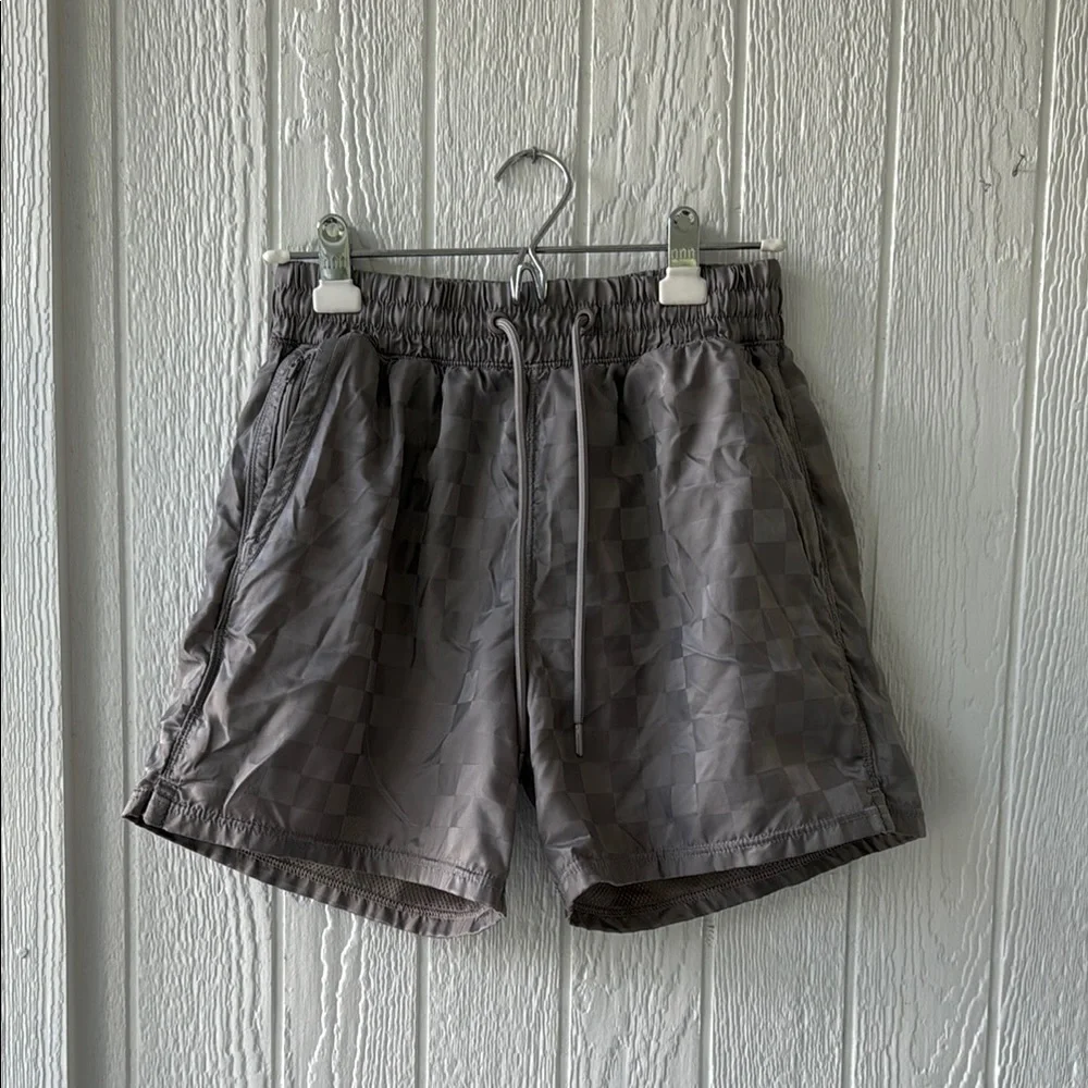 Abercrombie & Fitch Men's Gray Checkered Athletic Shorts sz XS - Picture 1 of 6